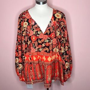 NWT RusttyDustty Floral Top
